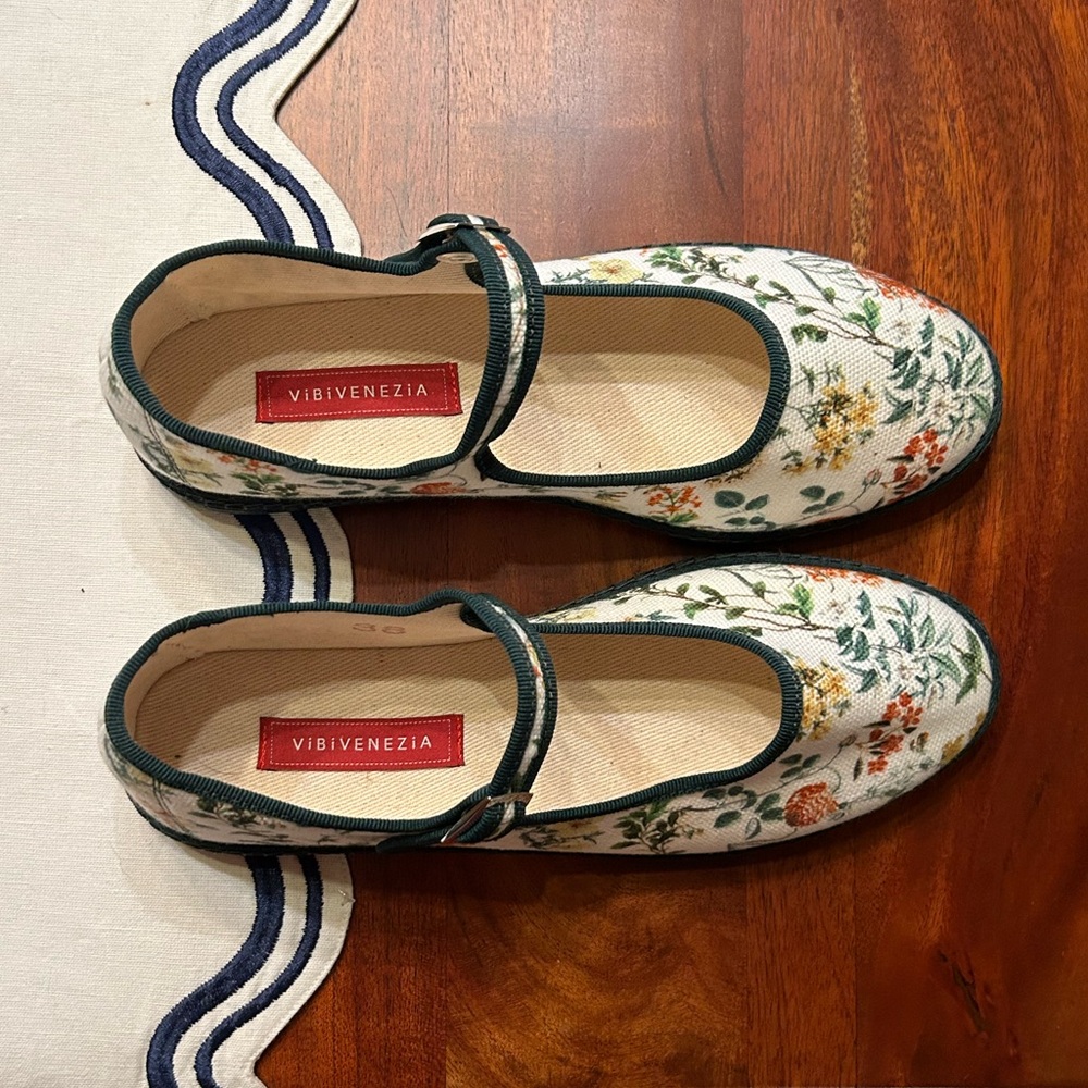 Brand New Floral Mary Jane's